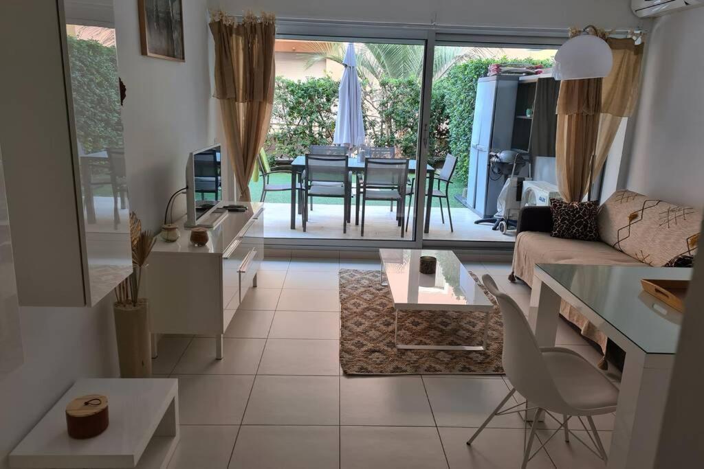 Le Lodge, T2 Classe 3 Etoiles Avec Jardin, Parking, Piscine & Mer A 2 Pas Ментона Экстерьер фото