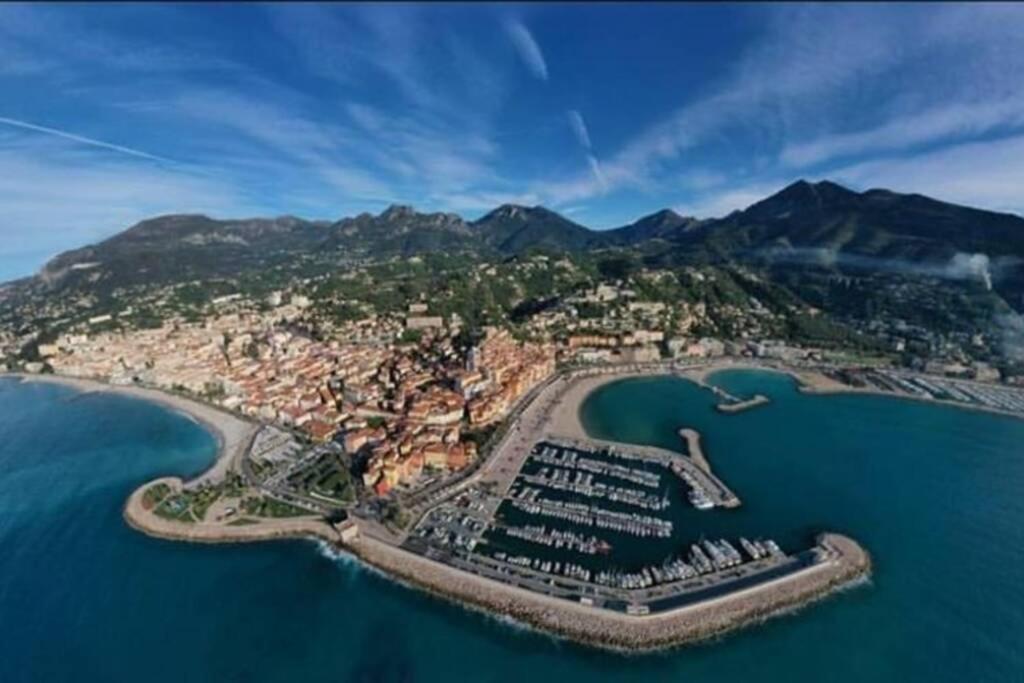 Le Lodge, T2 Classe 3 Etoiles Avec Jardin, Parking, Piscine & Mer A 2 Pas Ментона Экстерьер фото